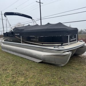 2011 Lowe SS210 Tritoon